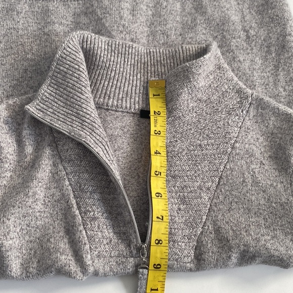 2/$25 Gray Slubby three-quarter zip formal office long sleeve sweater size small - Picture 9 of 10
